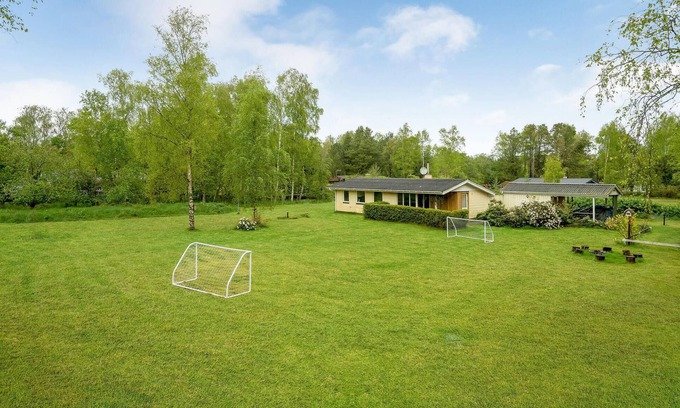 Læsø House | Relax in a 3-Bedroom Retreat with Oceanfront Views