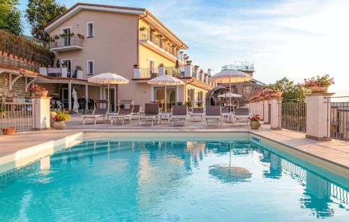 Laureana Cilento House | Cozy Retreat in Laureana Cilento with Family-Friendly Pool