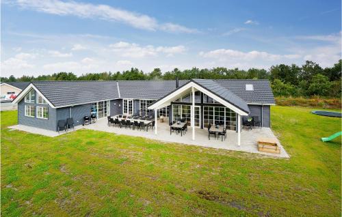 Houstrup House | Elegant Home in Nørre Nebel with WiFi and Pool Access