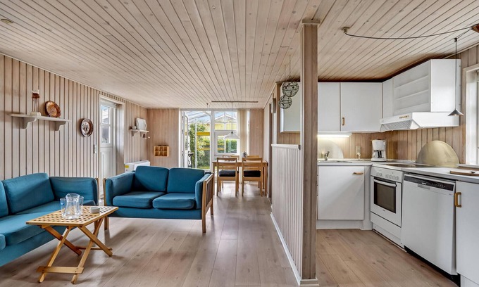 Hasmark Strand House | Steps from Hasmark Beach: Cozy Cottage with Ocean Views