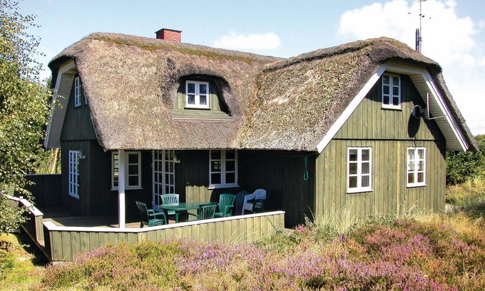 Toftum House | Comfortable 3-Bedroom Stay with Ocean View in Rømø