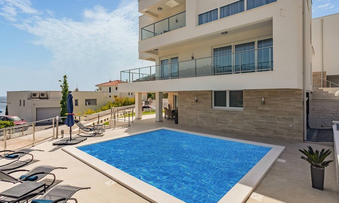 Razanj House | Cozy home in Razanj with WiFi
