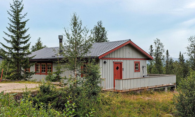 Sarna House | Scenic Mountain Hut with Breathtaking Views and Amenities