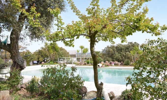 Sedini House | Cozy 2 Bedroom Retreat in Sedini with Pool & Spa