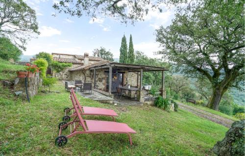 Arcidosso House | Cozy Home in Stribugliano with Free WiFi for Families