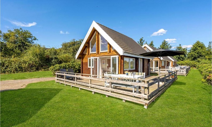 Tranekaer House | Inviting Home in Tranekr with Kitchen and Pool Access