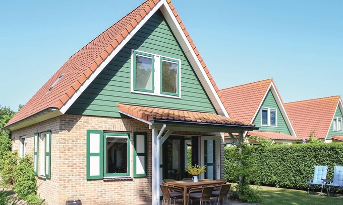 Zonnemaire House | Top-Rated 3 Bedroom Accommodation in Zonnemaire with Spa