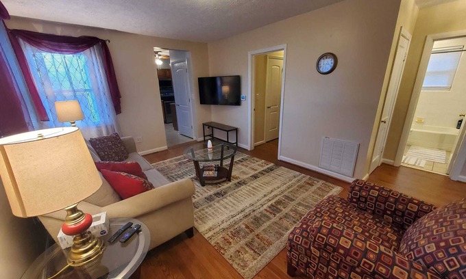 Lynchburg House | Convenient Stay Near Liberty University with Breakfast Included
