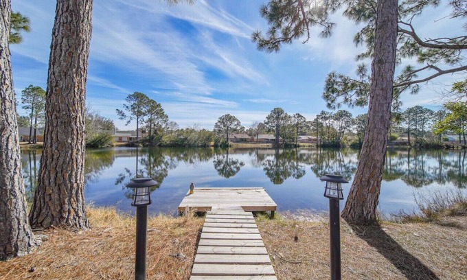 Pensacola House | Inviting Home on a Lake with Pet-Friendly Amenities!