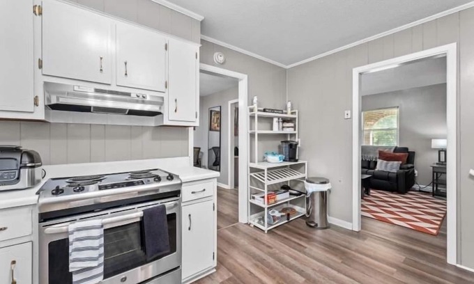 Gracewood House | Inviting Retreat with Spa, Hot Tub & Family-Friendly Perks