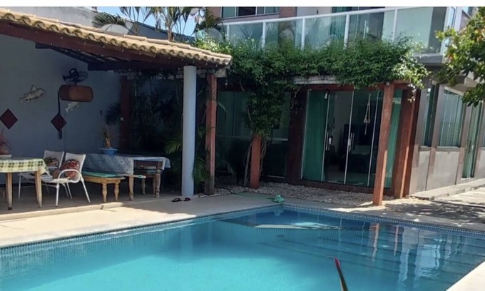 Barra dos Coqueiros House | Inviting Retreat with Pool and Gourmet Area for Families