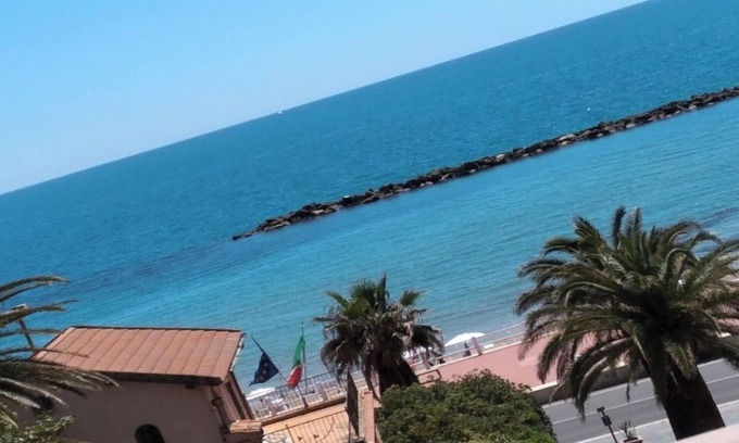 Santa Marinella House | Cozy house facing the sea.