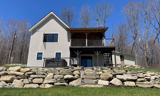 Mount Holly House | Cozy house w/mountain views, hot tub, woodstove, balcony, bbq, central a/c
