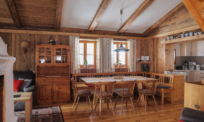 Zell am See Cabin | Serene Mountain View Hut Near the Lake - Rated 10/10