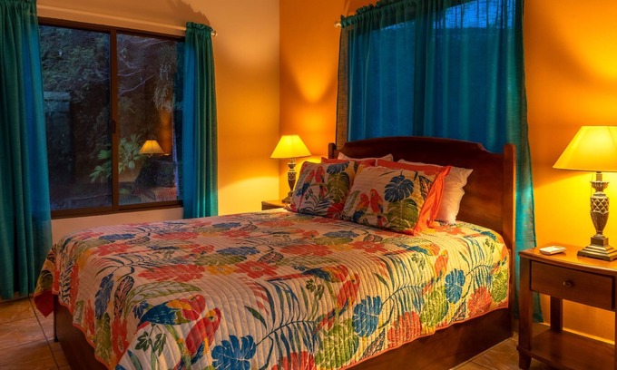 Esterillos Apartment | Family-Friendly Iguana Apartmentos with Oceanfront Views