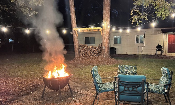 Tifton House | Inviting Stay in the Cul-de-Sac with Pet-Friendly Perks