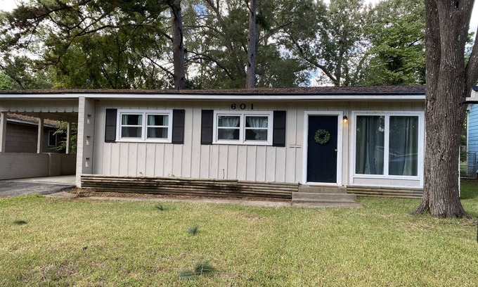 Kilgore House | Inviting Kilgore Home with Breakfast & Child-Friendly Amenities