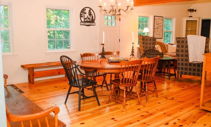 West Bridgton House | Unwind at Moose Pond: Oceanfront Retreat with Spa Bliss