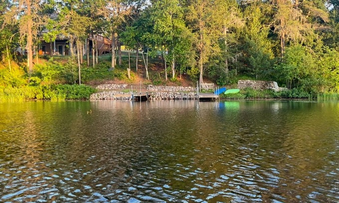 Gordon Cabin | Charming Lakefront Cabin: Perfect for Fishing and Boating
