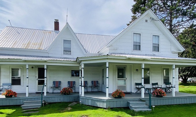 Lake Elmore Other | Charming 19th Century Waterfront Duplex in Lake Elmore