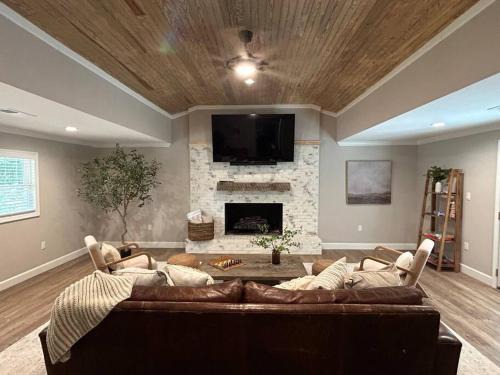Thomson House | Inviting Lake Home at Raysville with Pet-Friendly Amenities