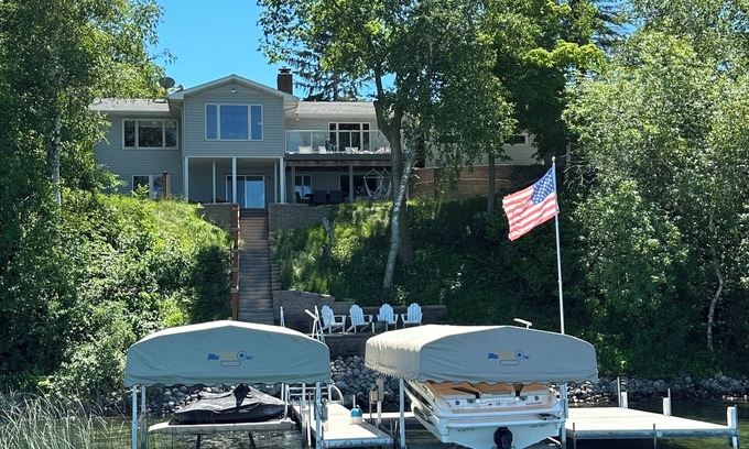 Alexandria House | Inviting Lake Home with Ocean Views and Spa Amenities