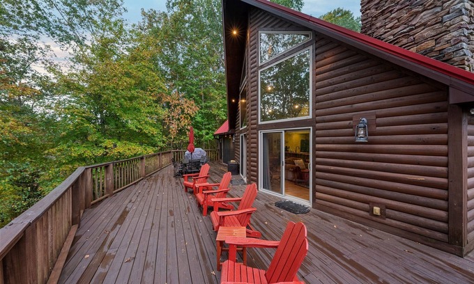 Cub Run Cabin | Charming Lakefront Cabin with Breakfast in Mammoth Cave