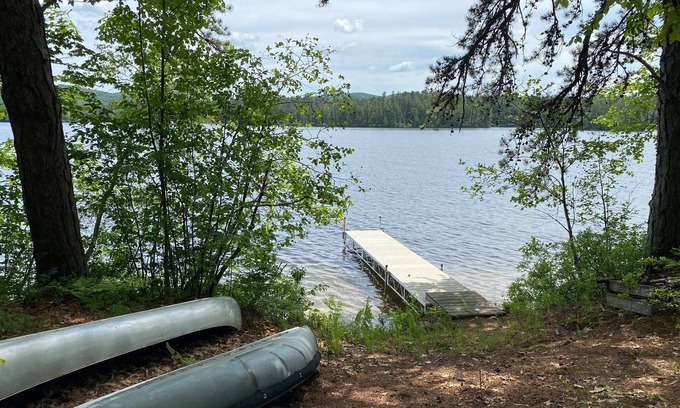 Silver Lake Cabin | Cozy lakeside cabin with private dock, canoe and central AC