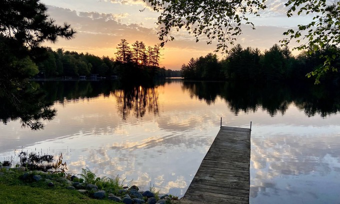 Rhinelander Cottage | Idyllic Lakeside Retreat with Ocean Views and Great Fishing