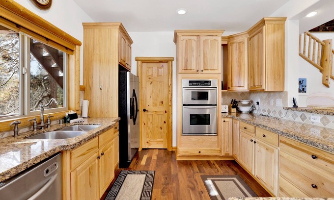 Fawnskin Cabin | Cozy Lakeview Hideaway with Pool & Oceanfront Views