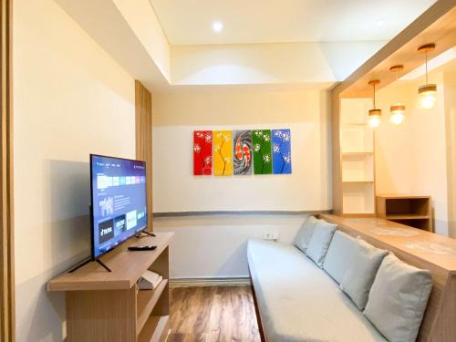 Cikarang Apartment | Inviting 2BR Meikarta Apartment for Relaxing Getaways