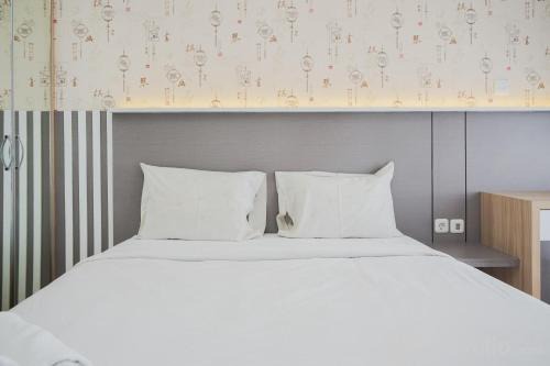 Serpong Apartment | Charming Studio Apartment at Amazana Serpong by Travelio