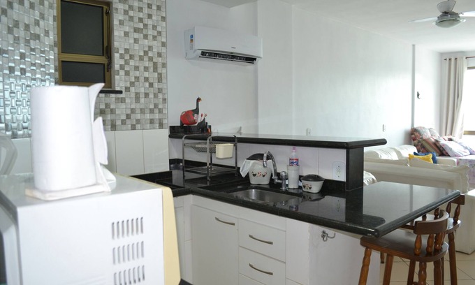 Prainha Apartment | Inviting Loft with Ocean Views and Pool Access