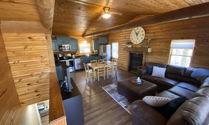 Shell Knob Cabin | Inviting Log Cabin Retreat on Table Rock Lake - Timbers #8