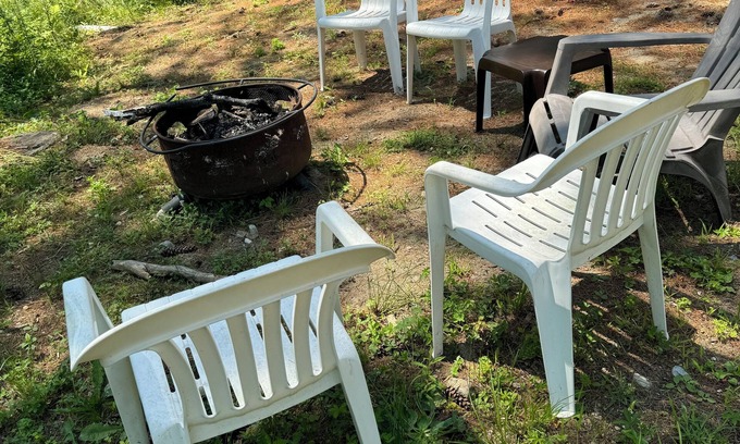 Rockport Cabin | Pet Friendly Log Cabin in Prime Rockport Location