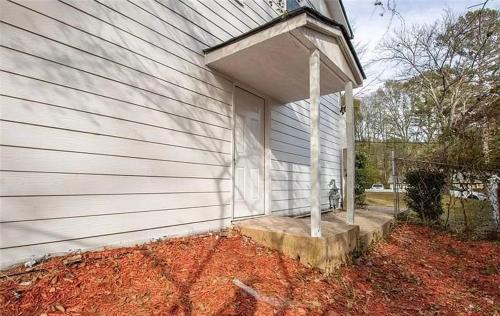 Decatur Apartment | Cozy lower-level apartment