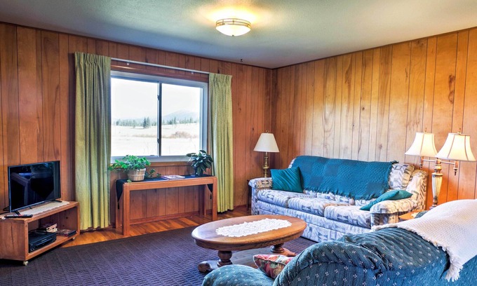 New Meadows House | Inviting McCall Area Retreat with Majestic Mountain Views