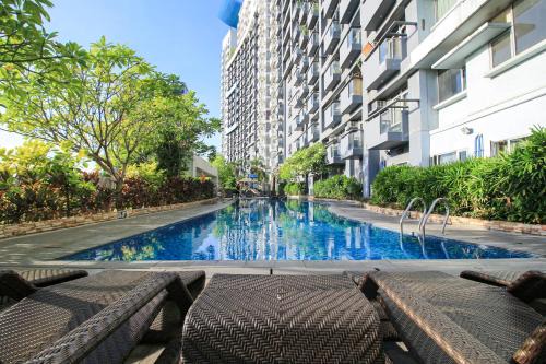 Luzon Apartment | Cozy & Modern 2BR Unit in Manhattan Cubao with Balcony