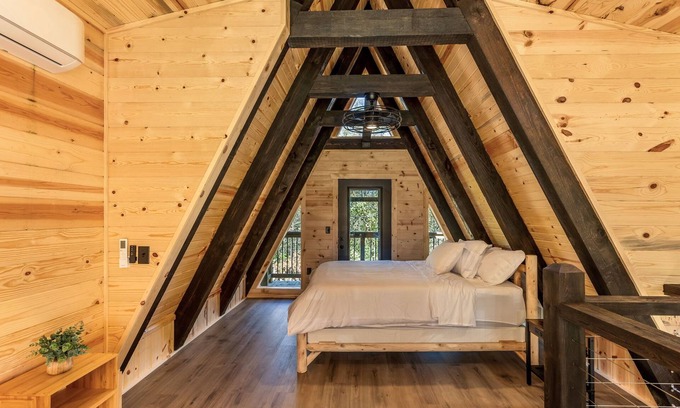 New Plymouth Cabin | Cozy Modern A-Frame, Pickleball, PrivateHot Tub, Fire Pit, Kids Playhouse