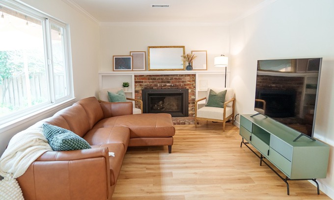 Concord House | Guest Rated 10/10: Cozy Modern Home with Hot Tub & Kitchen