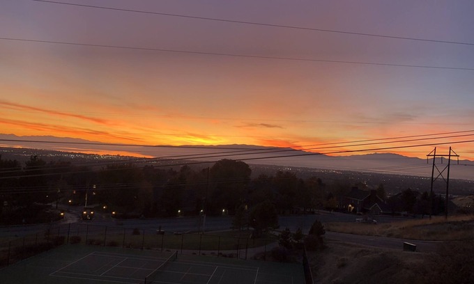 Sherwood Hills House | Modern Hotel with Provo's Best Views & Breakfast Included