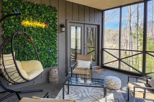 Lake Lure House | Relax at Rumbling Bald Resort: Deck, Lake Access & More