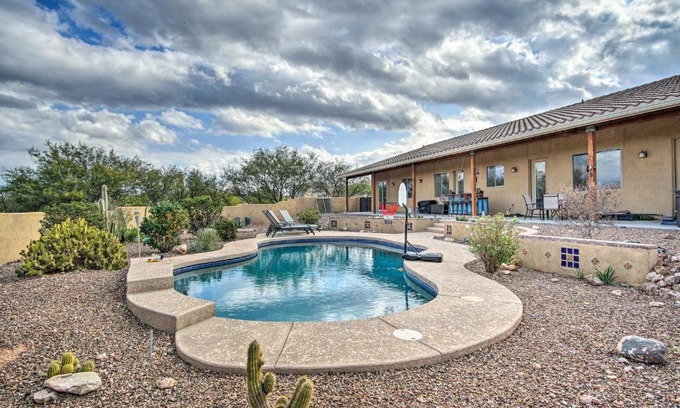 JD Ranch House | Inviting Vail Home with Heated Pool and Spa Amenities