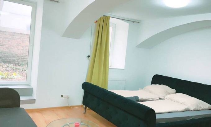 Stuwerviertel Apartment | Charming 1BR Apartment Near Prater Stern & Ferris Wheel