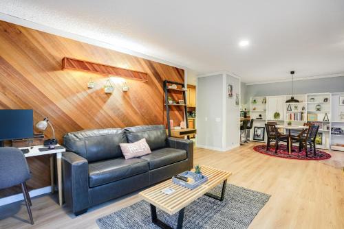 Welches Apartment | Inviting Oceanfront Condo in Welches - Guest Rated 10/10