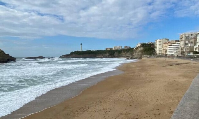 Biarritz Apartment | Cozy nest for 2 with balcony & beach access
