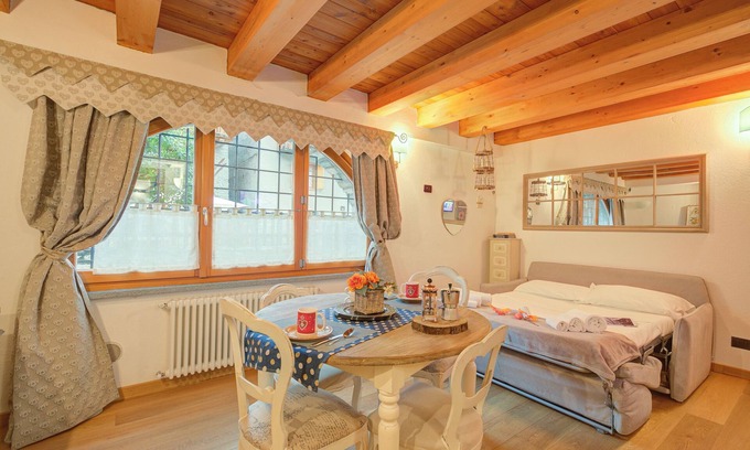 Bardonecchia Apartment | Welcoming Nest in Bardonecchia with Spa & Breakfast