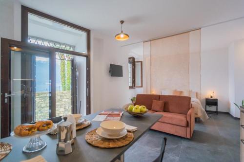 Azzano Apartment | Serene Lakefront Retreat - Family & Pet Friendly Getaway