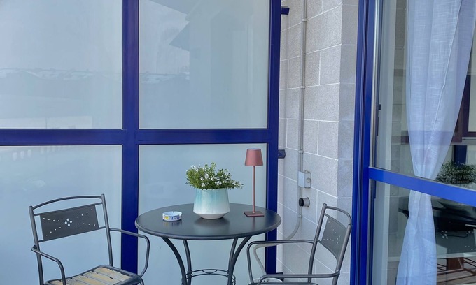 Alba Apartment | Inviting Newly Renovated Apartment in Elegant Condo