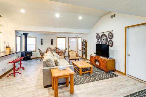 Lone Rock House | Inviting Norfork Home Near White River for Hiking & Fishing
